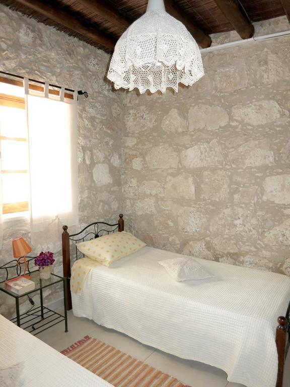 Villa Simona Stone House à Polis Chambre photo